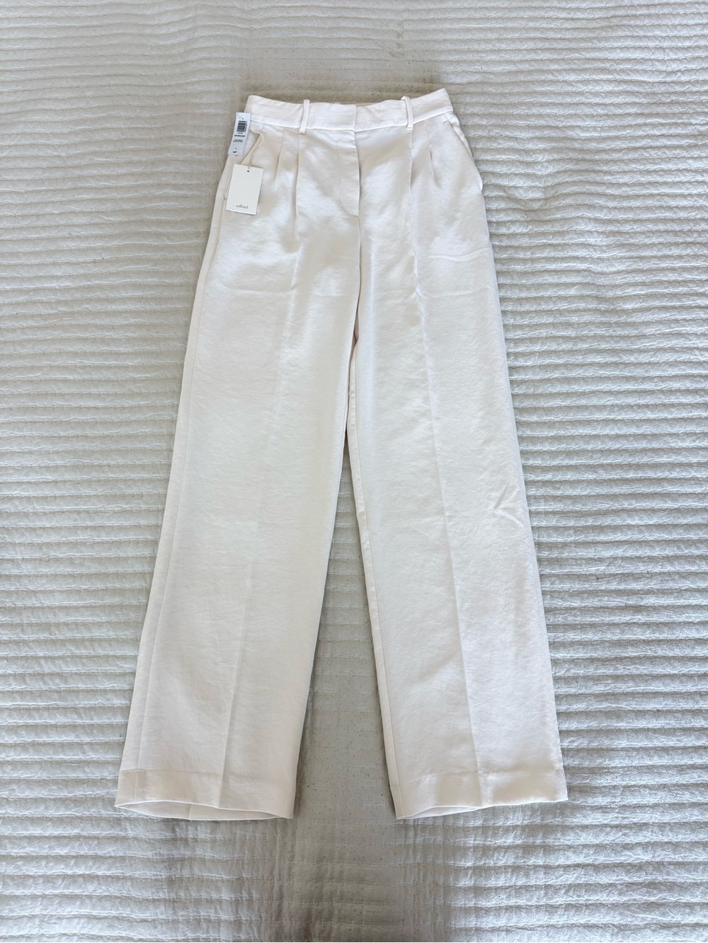 Aritzia Effortless Pants